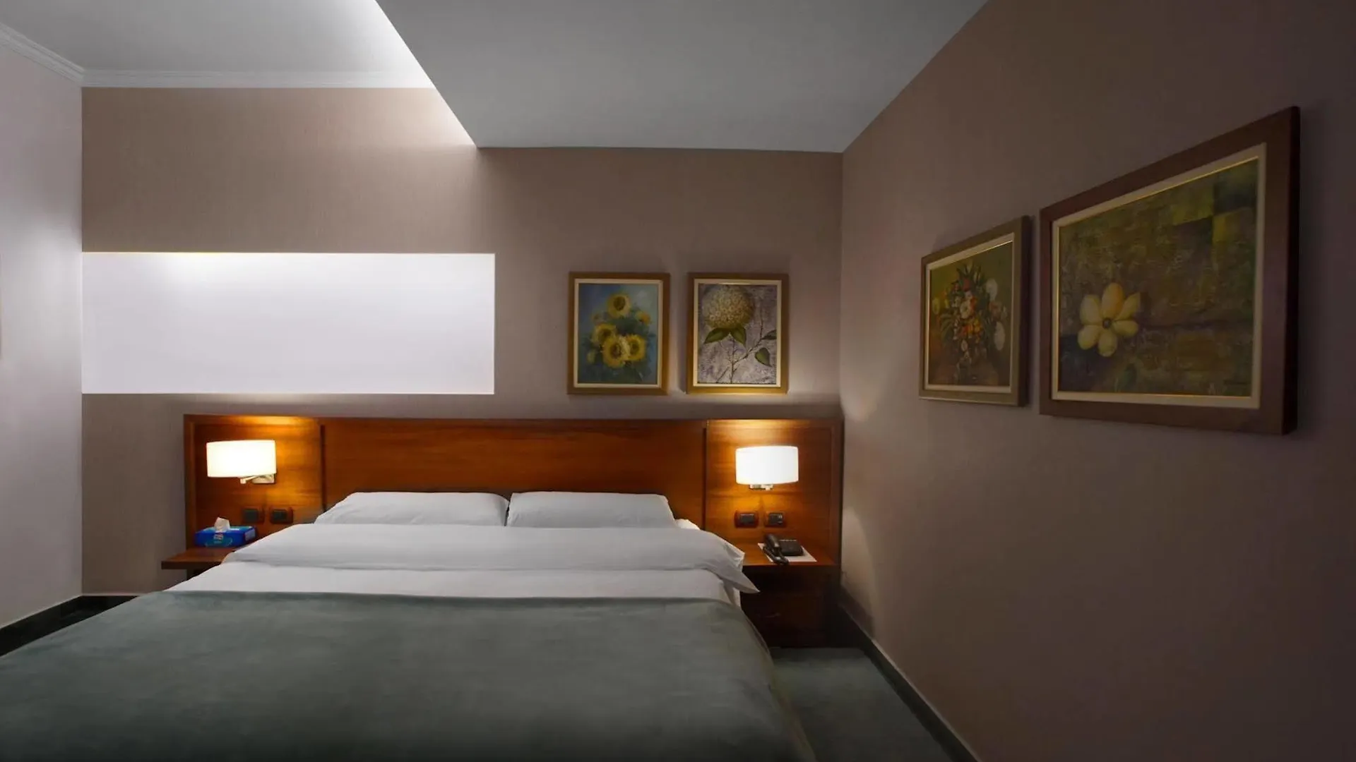 Nov Hotel Tirana Albania