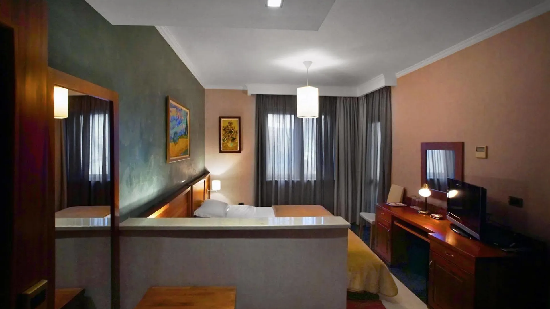 Nov Hotel Tirana